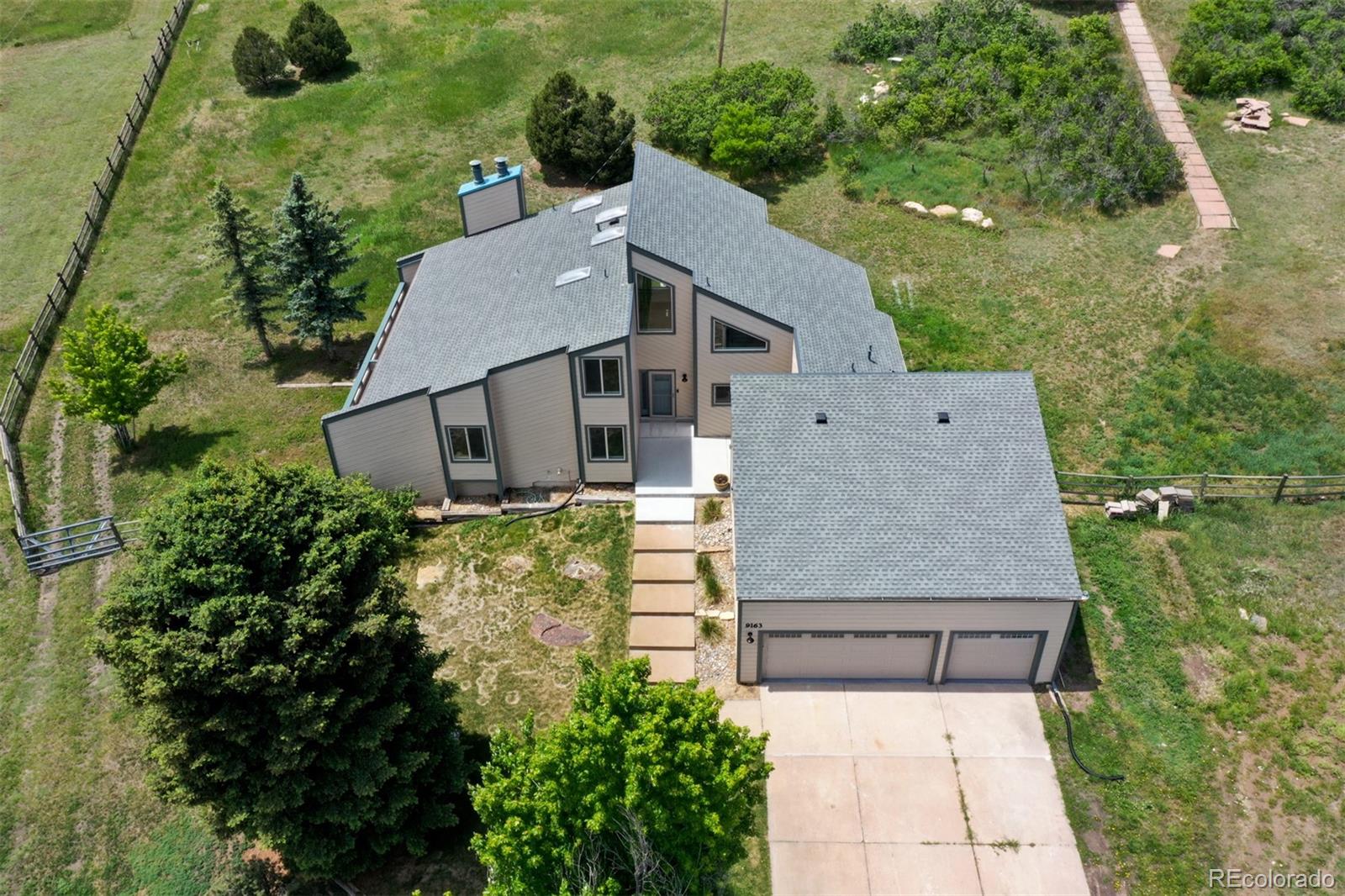 9163 N Palomino Drive