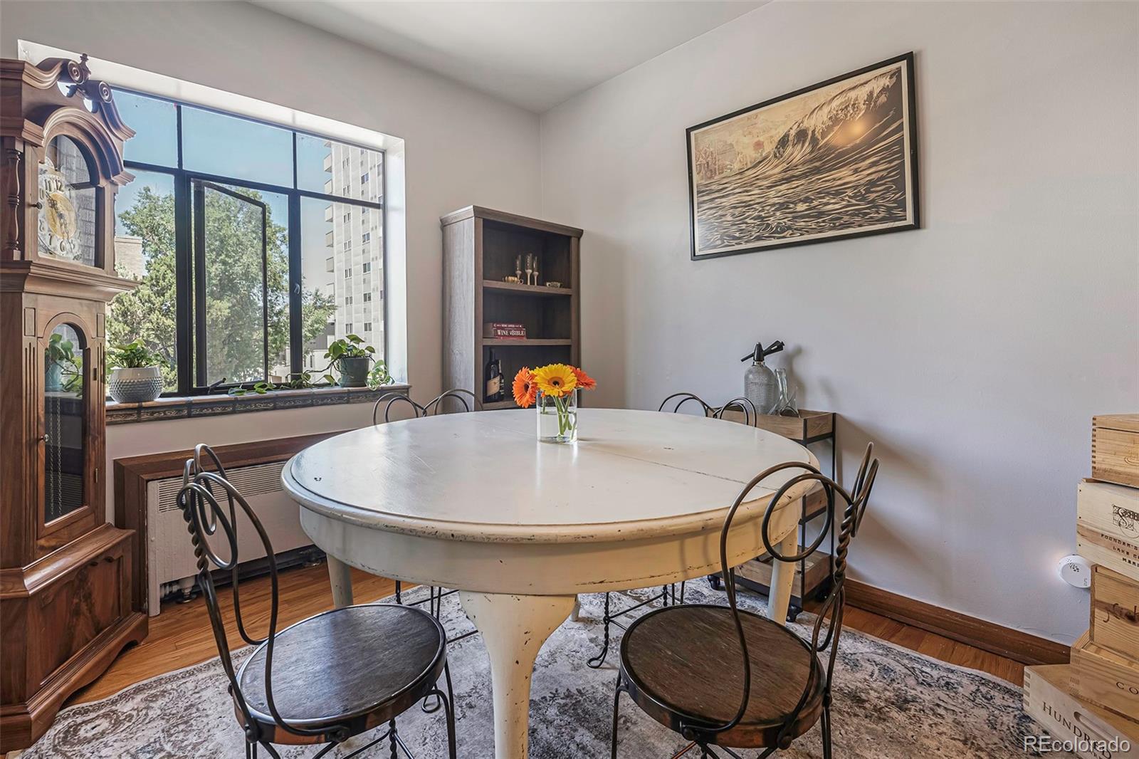 1000 E 8th Avenue 20