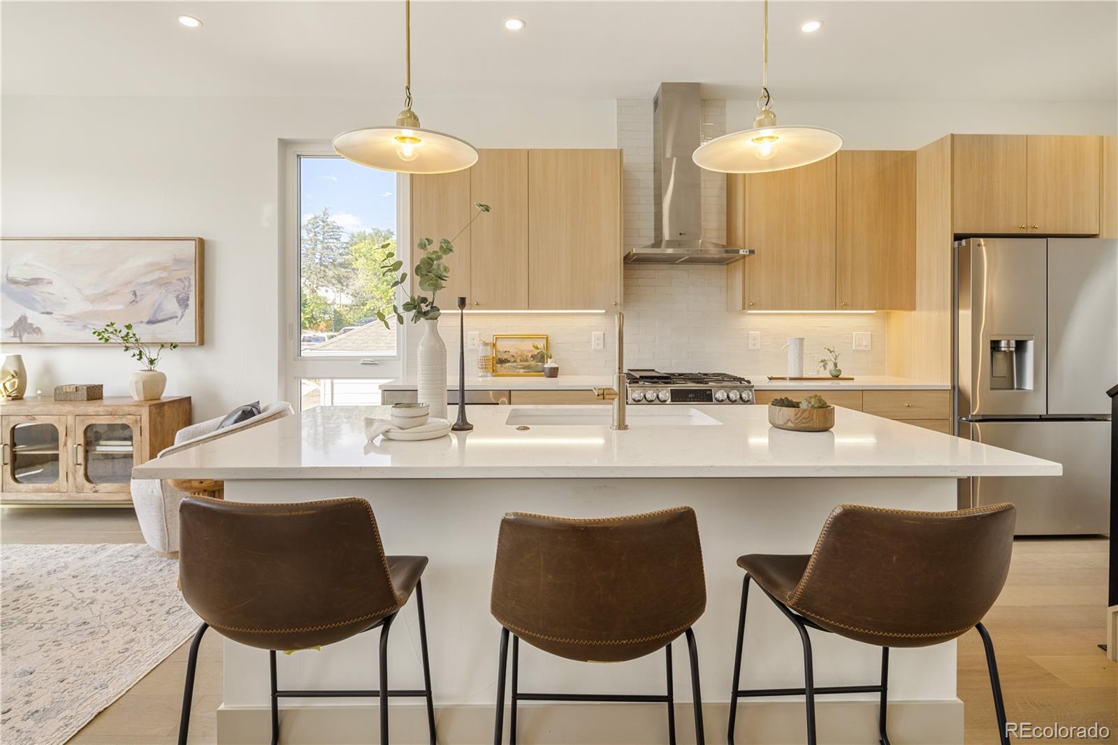 1230 Zenobia Street 10