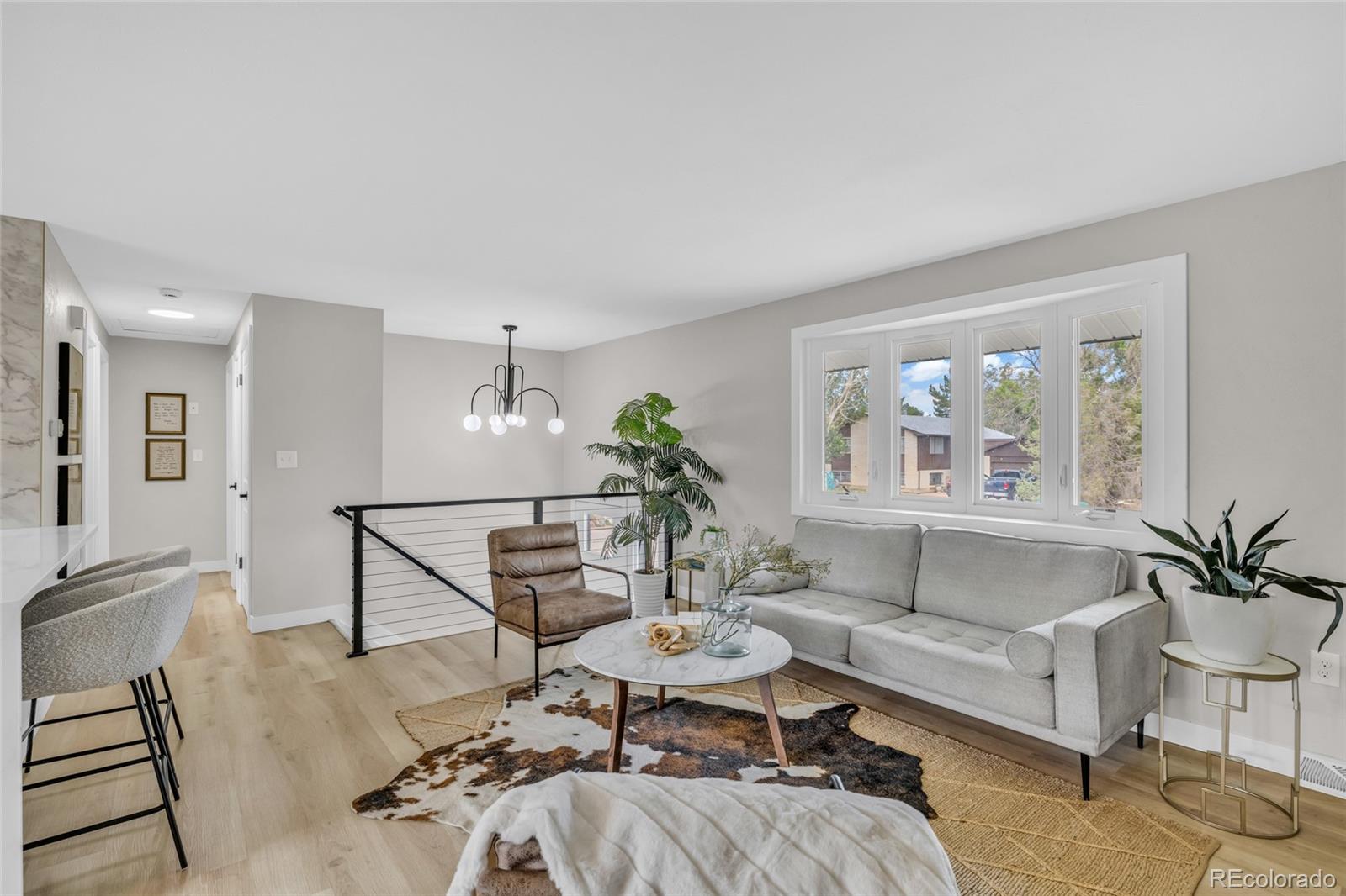 757 S 10th Avenue