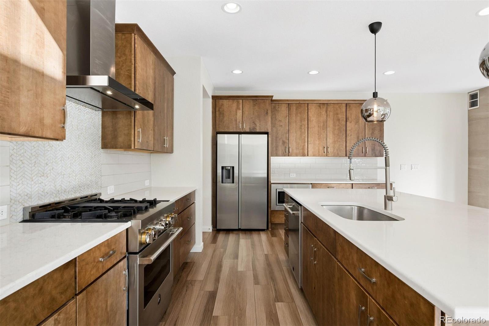 8960 Bellsong Circle