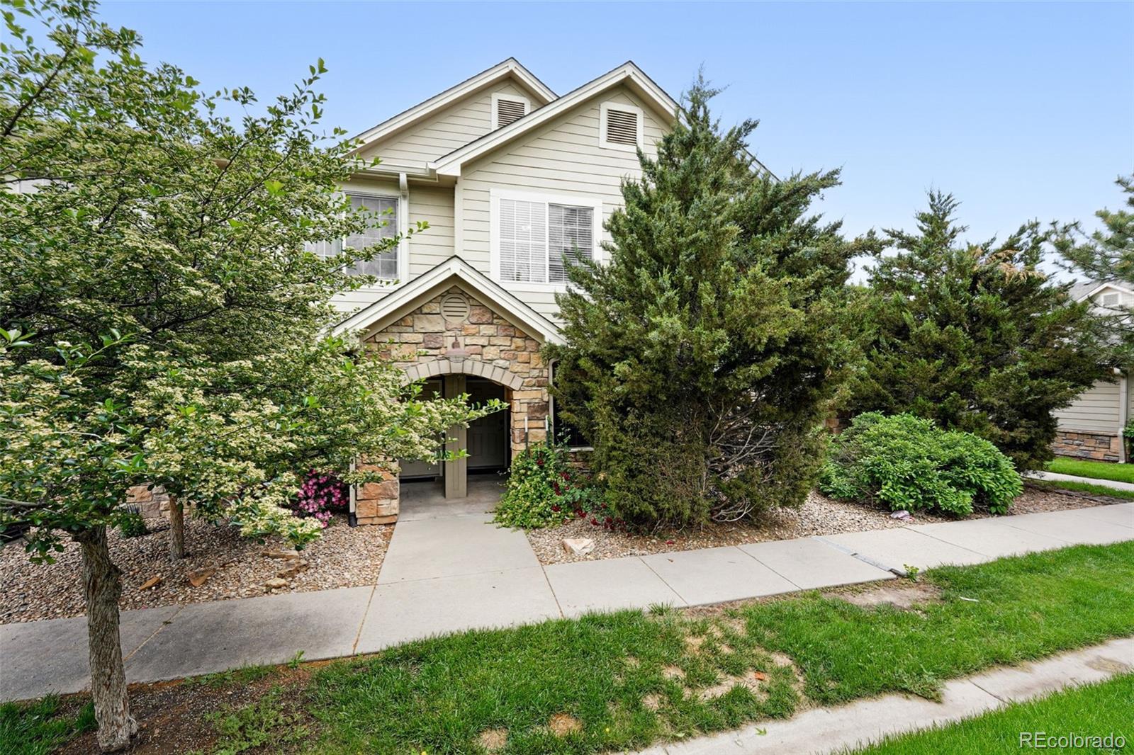 10010 E Gunnison Place 707