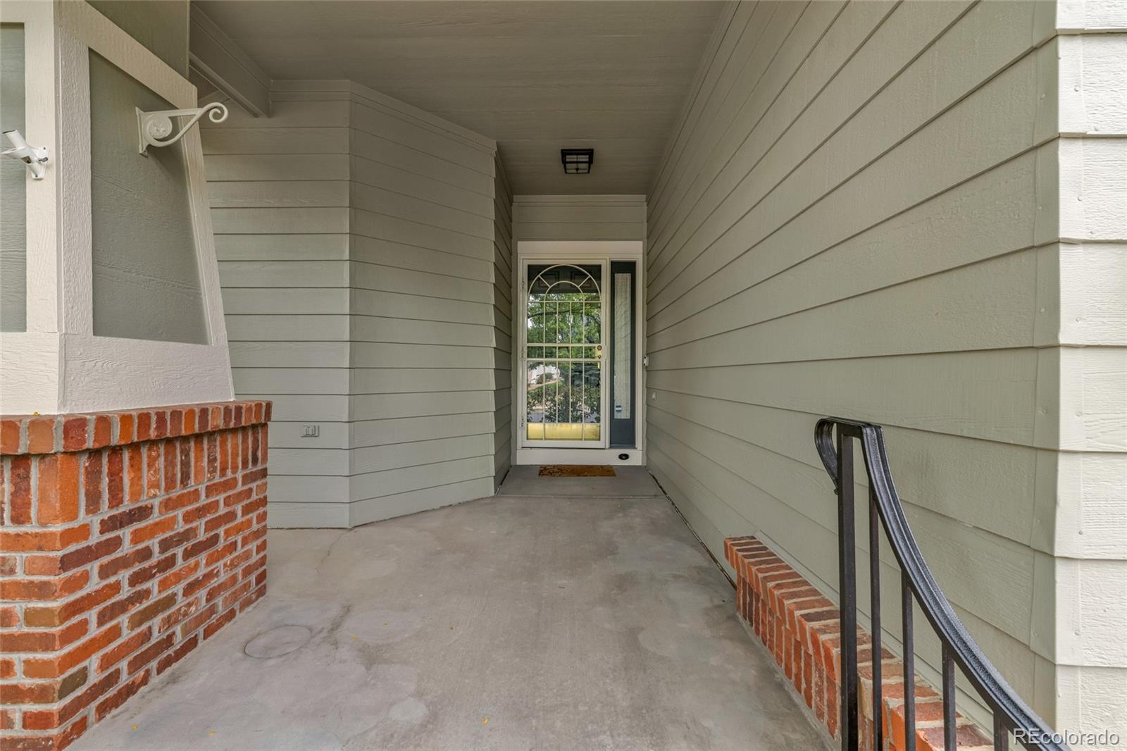 2592 S Troy Court