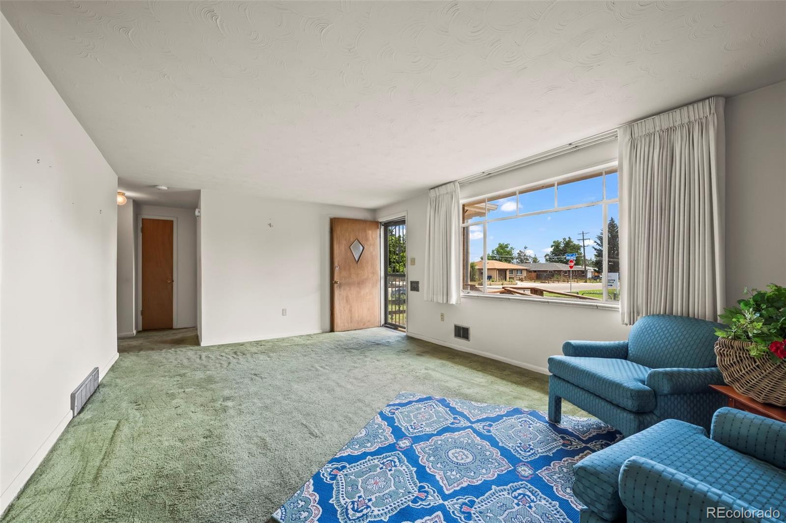 9605 W 51st Place