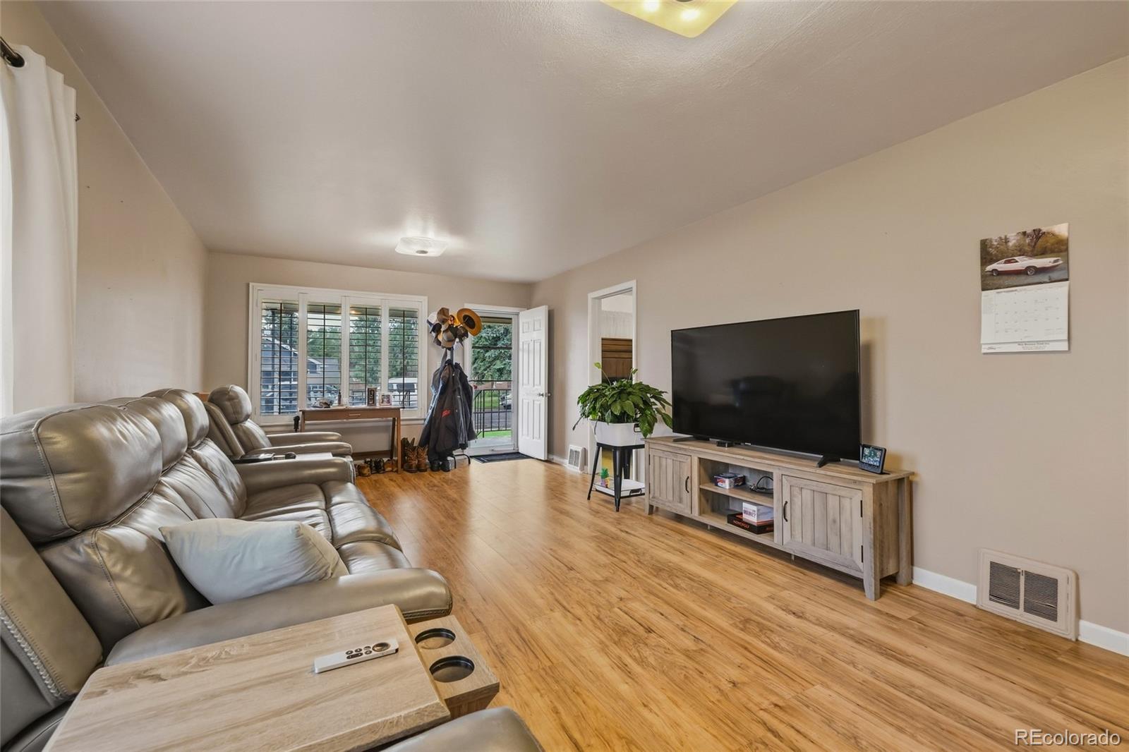 960 6th Street