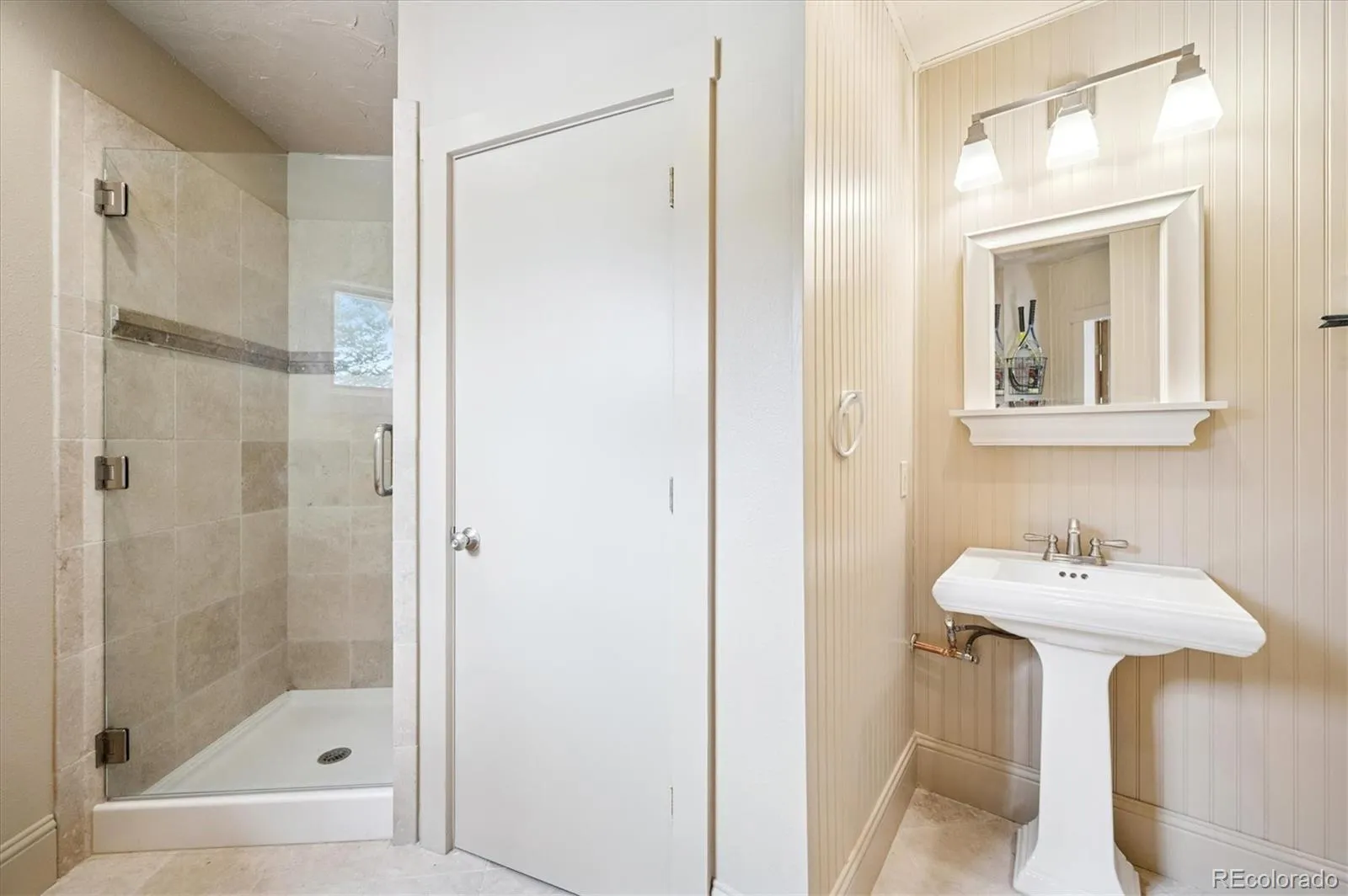 Evergreen, Colorado 80439, United States, 3 Bedrooms Bedrooms, ,3 BathroomsBathrooms,Residential,Coming Soon,153606