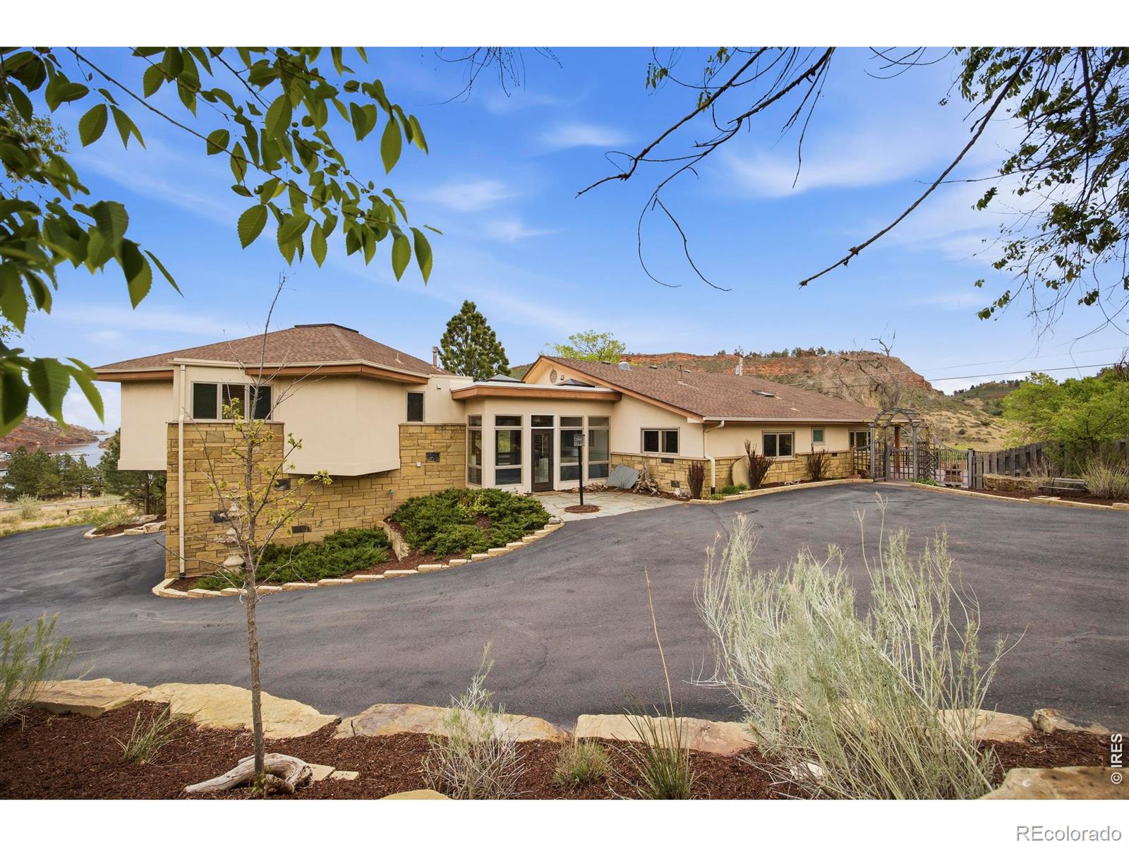 4717 Bay View Drive