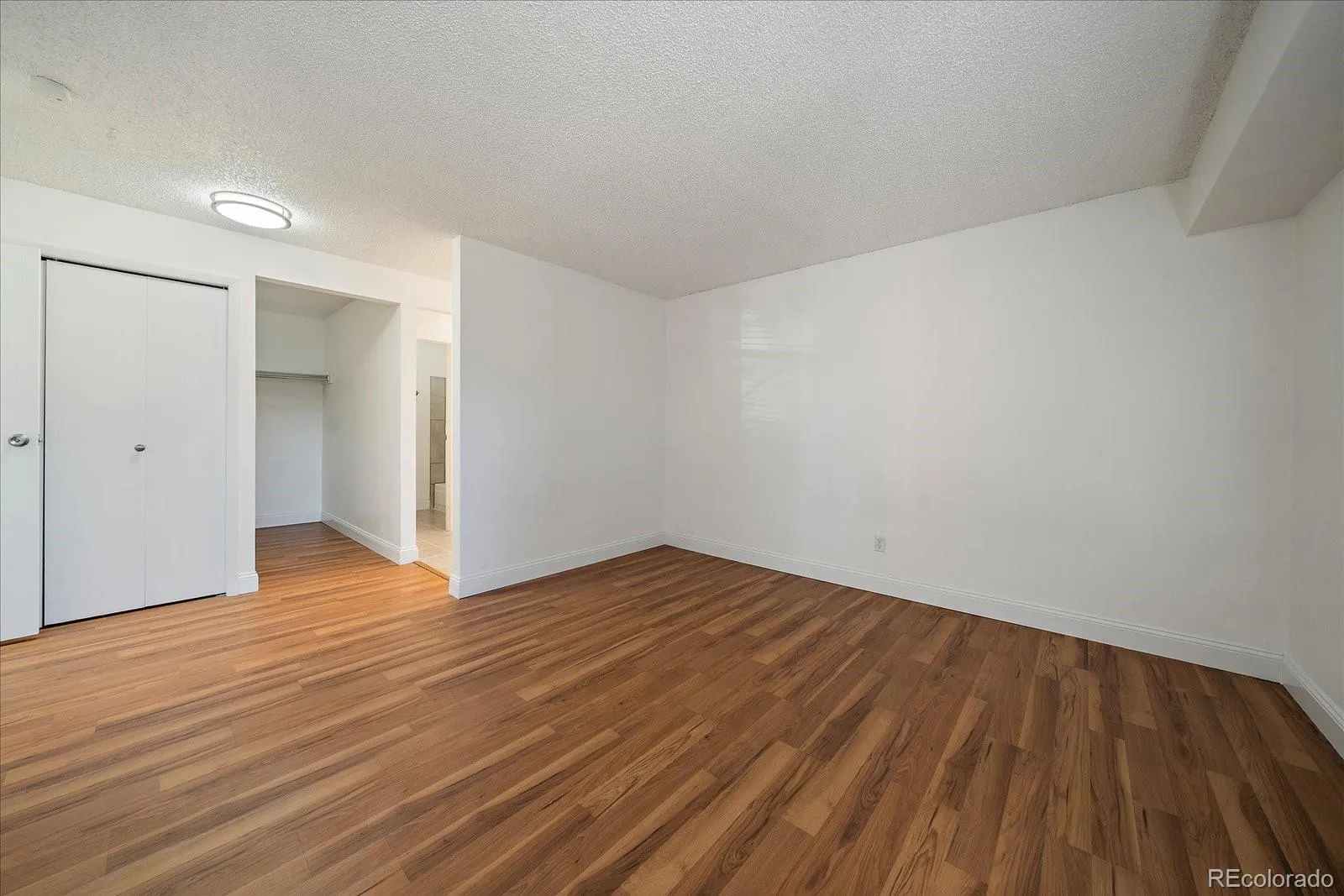 Aurora, Colorado 80011, United States, 3 Bedrooms Bedrooms, ,2 BathroomsBathrooms,Residential,Active,253571