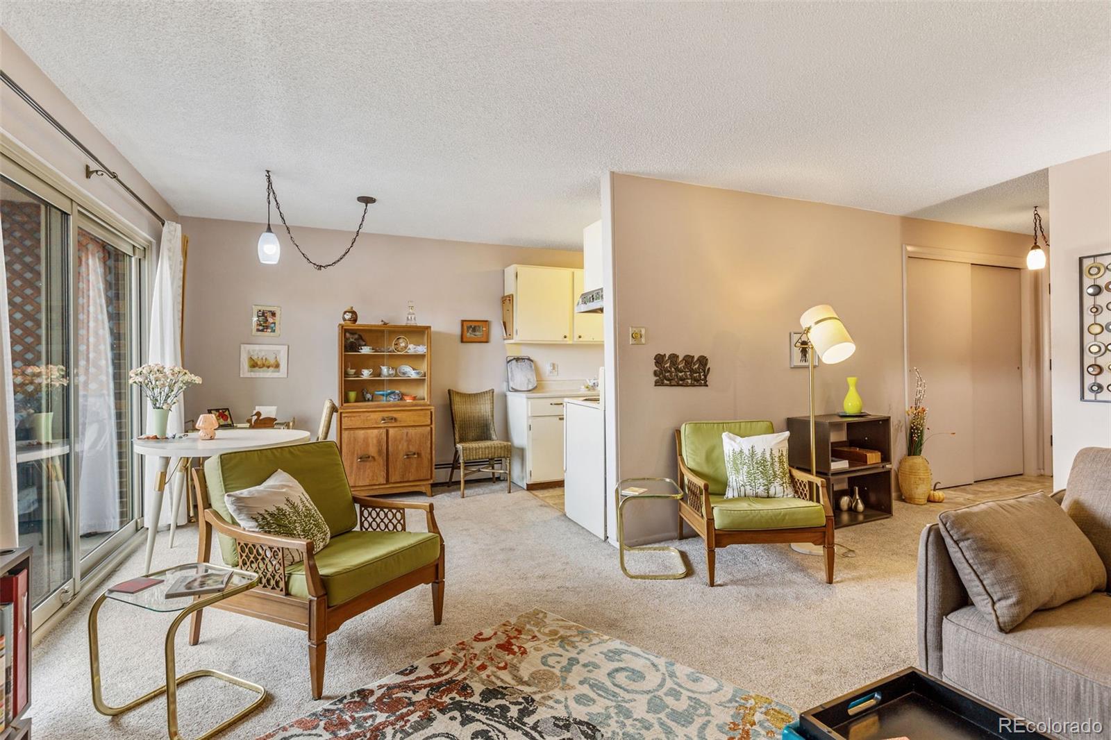 1233 N Ogden Street 302