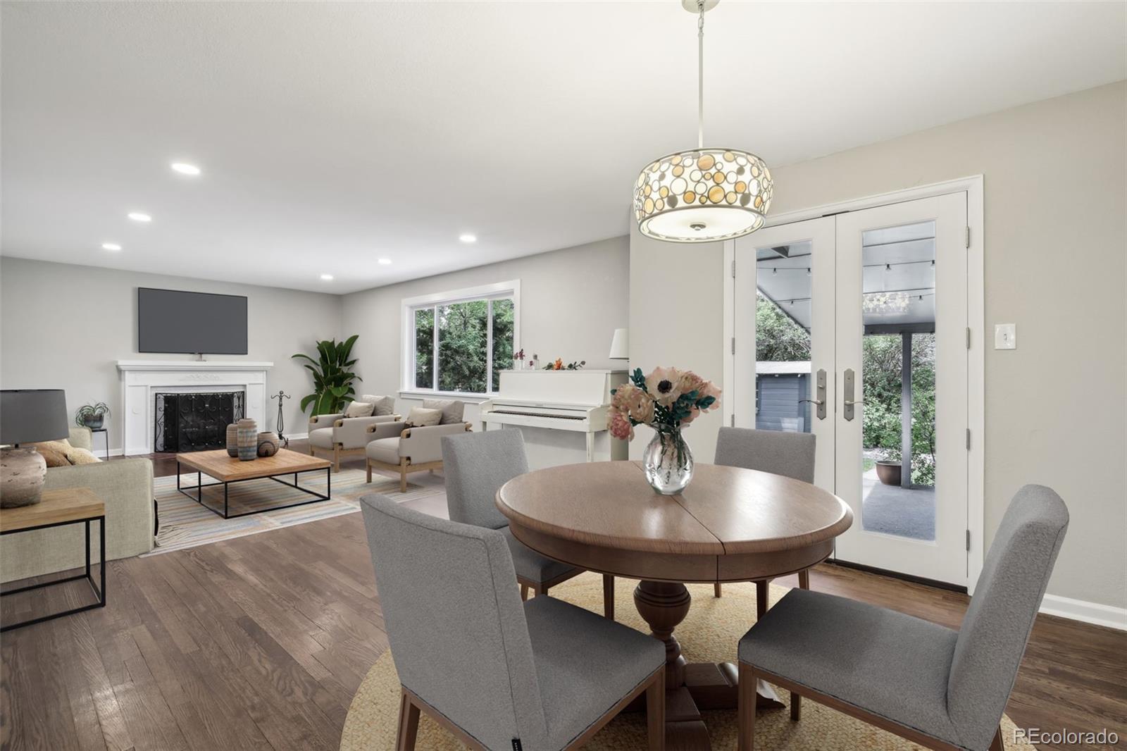 3179 S University Boulevard