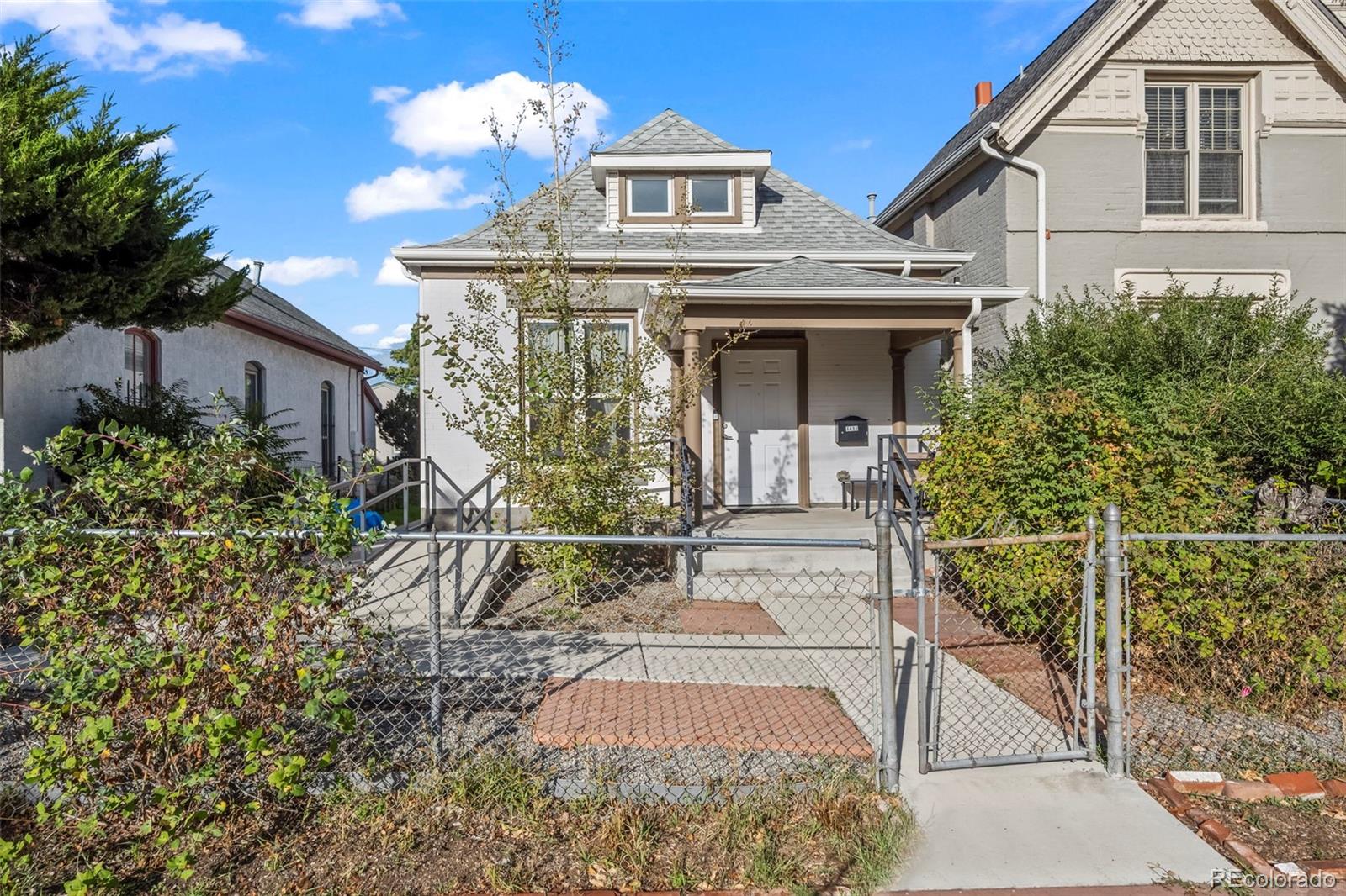 1411 Lipan Street