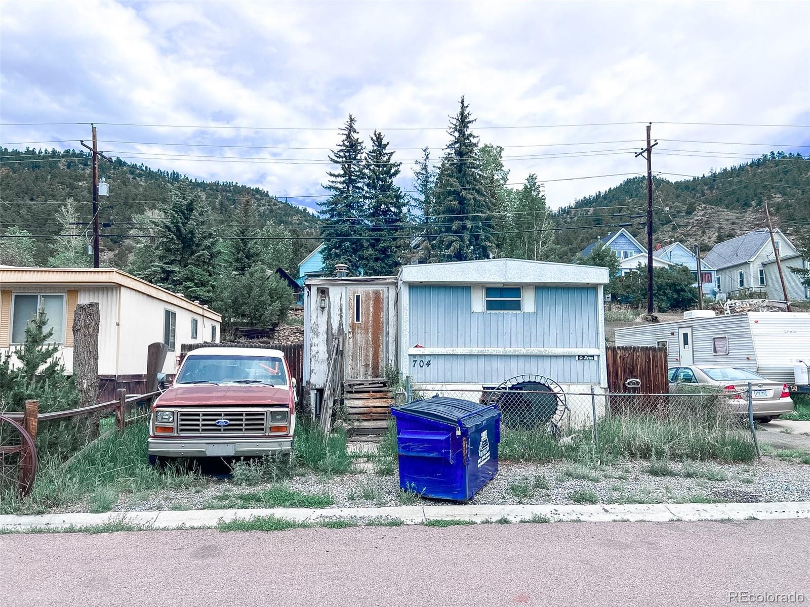 704 Miner Street