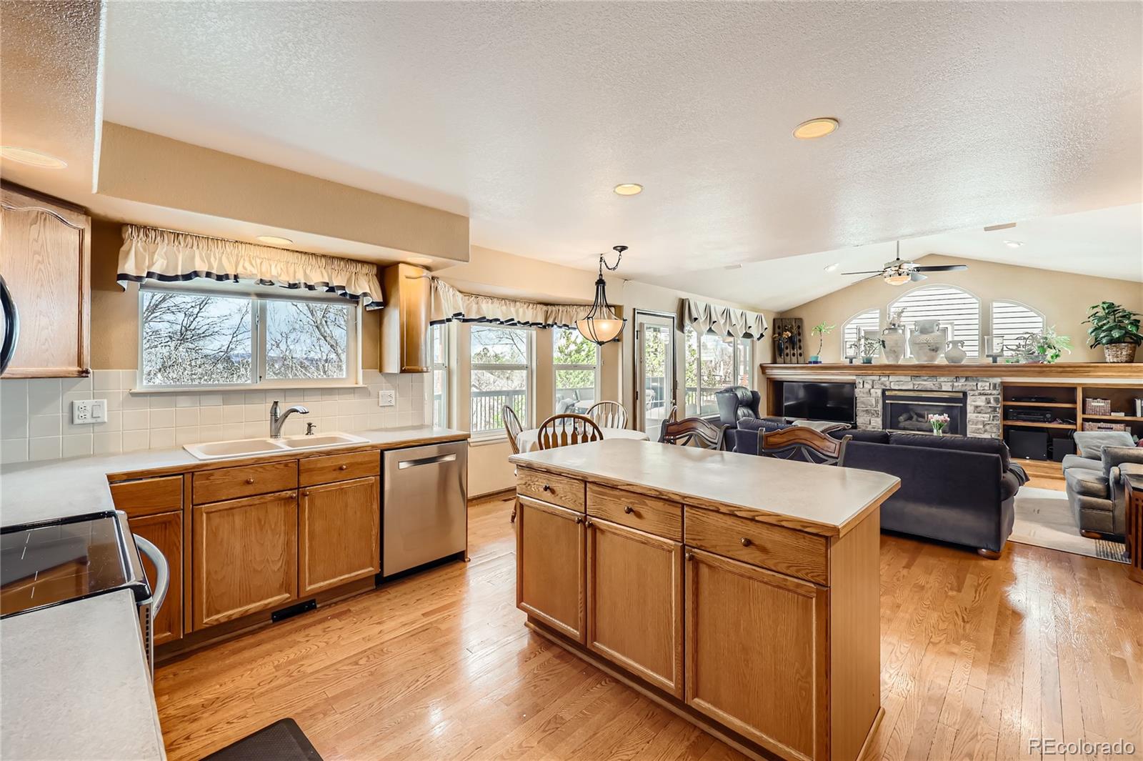 2369 Bayberry Lane, Castle Rock, CO, 80104 3 2369 Bayberry Lane