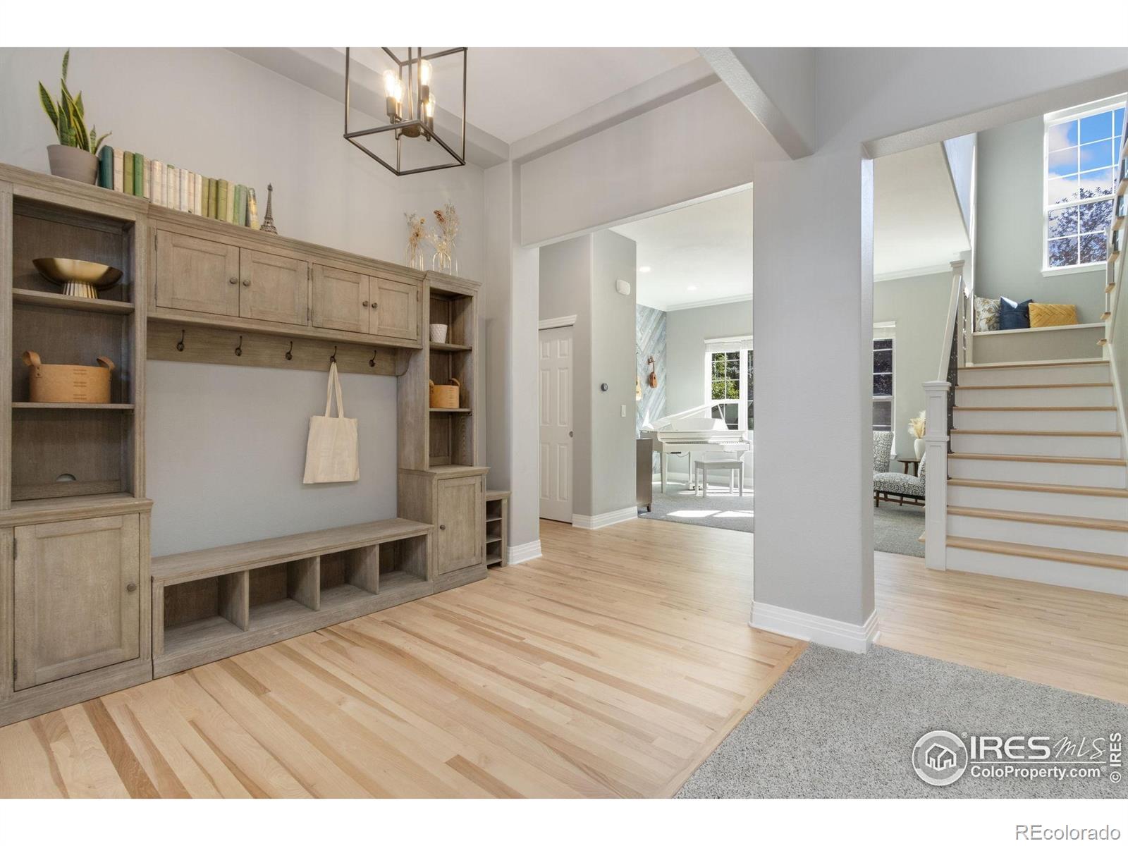 3177 Kingfisher Court