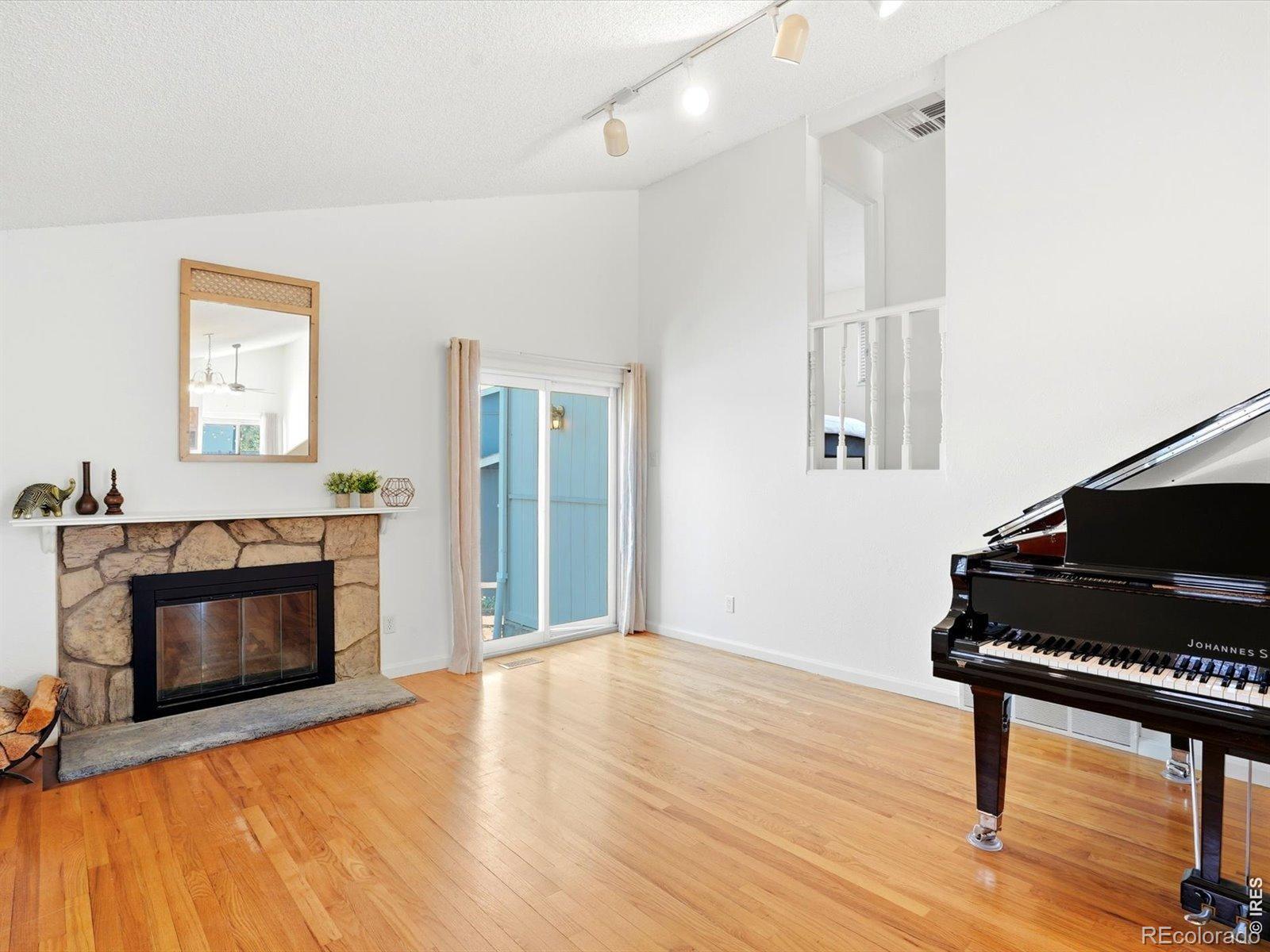 3214 W 135th Avenue