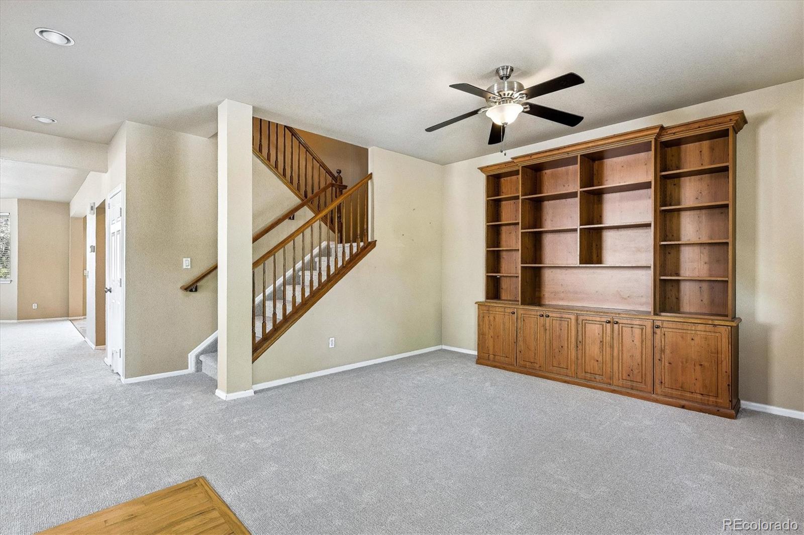 3625 Golden Spur Loop