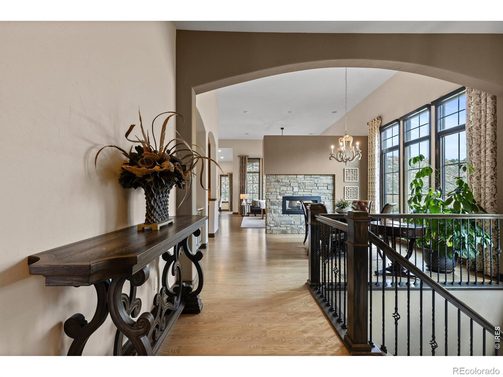 8122 Raphael Lane