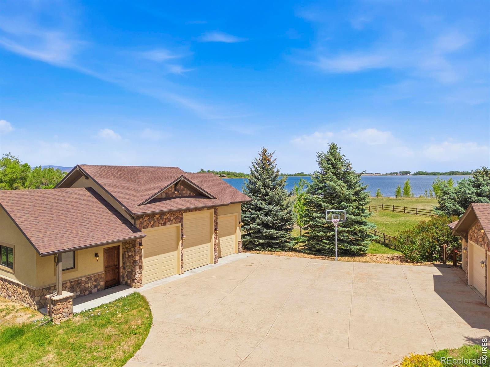 2114 Shoreside Drive