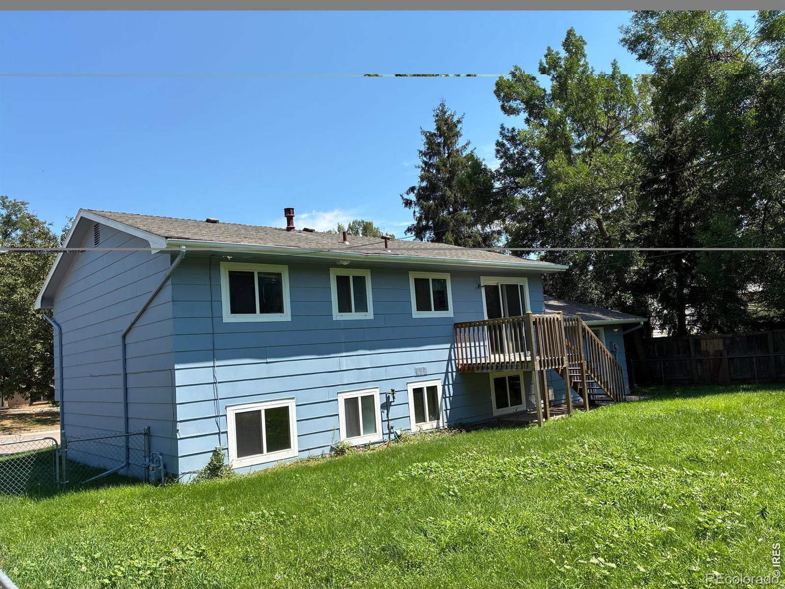 1213 Village Lane