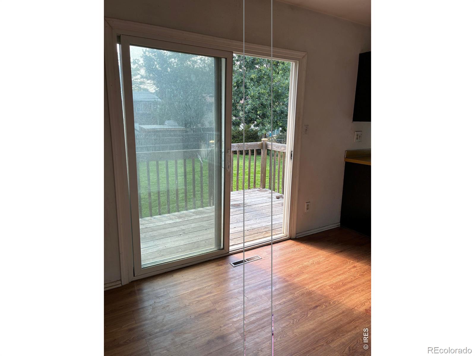 1213 Village Lane