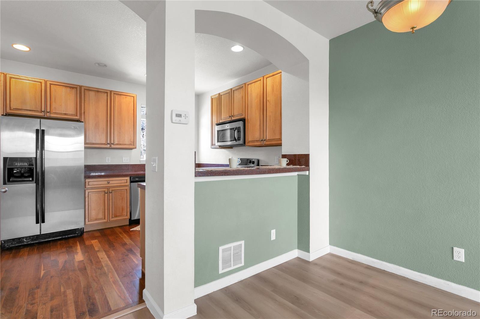 775 N Roslyn Street 4