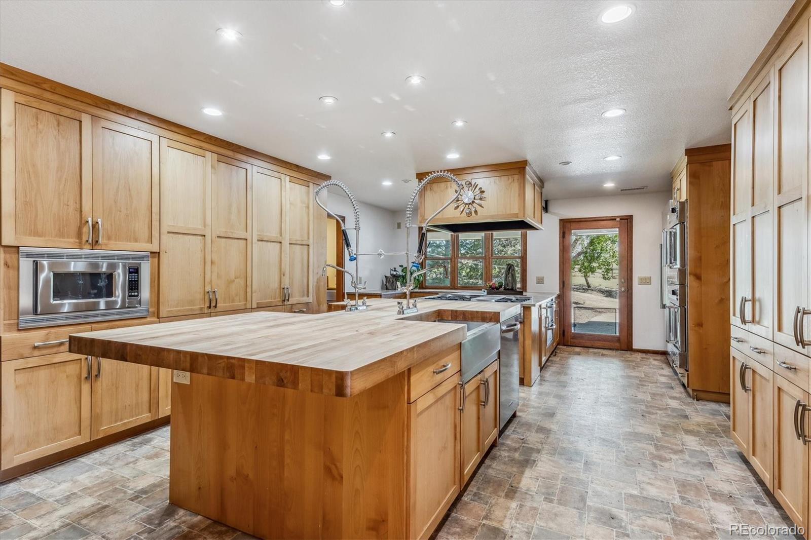 3081 W 151st Court