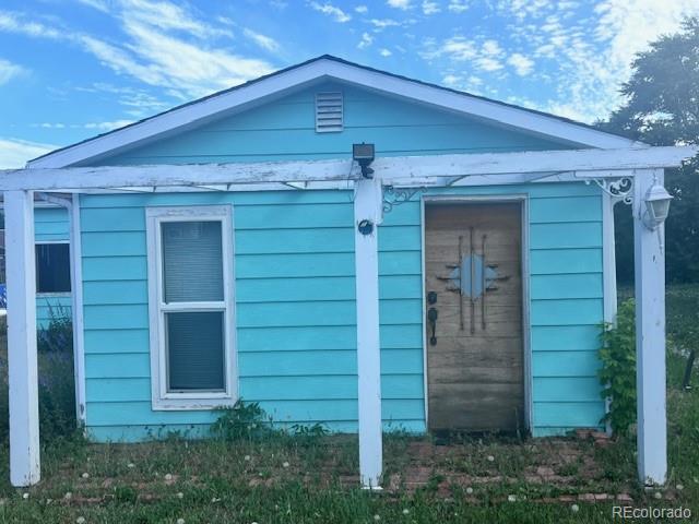 310 E Strong Avenue