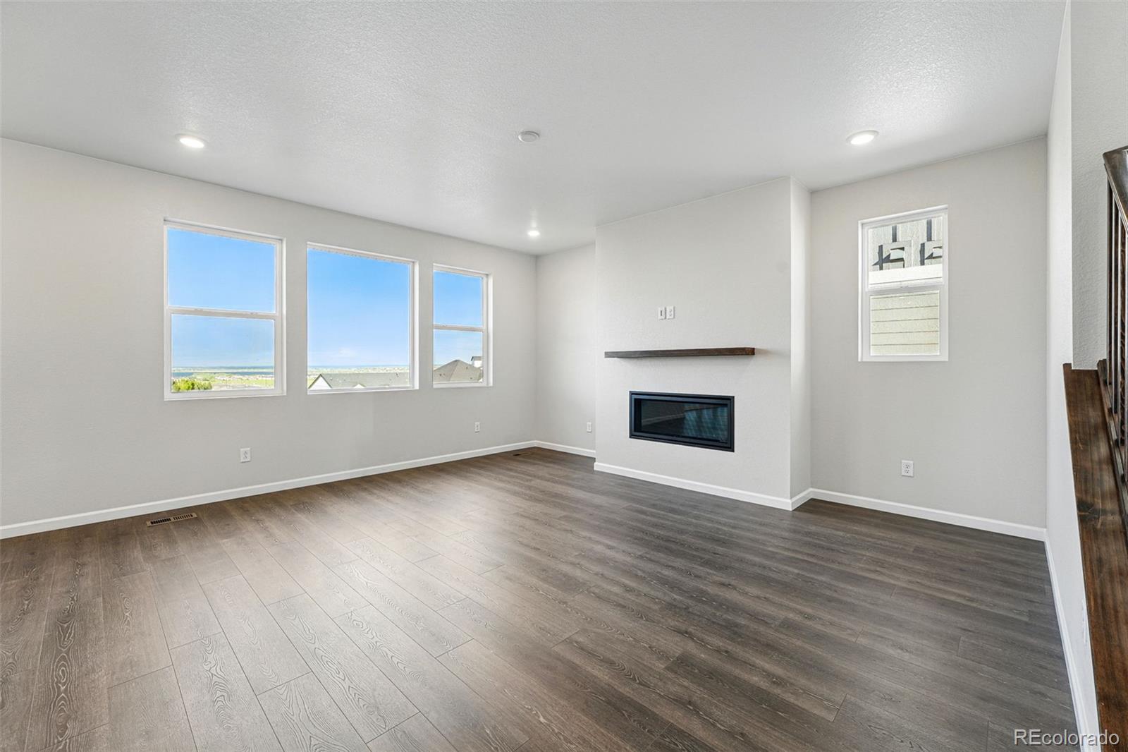 9374 Quartz Street