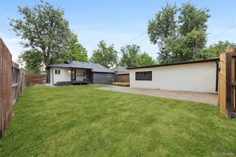 Single Family Residence in Denver CO 3882 Zenobia Street 15.jpg