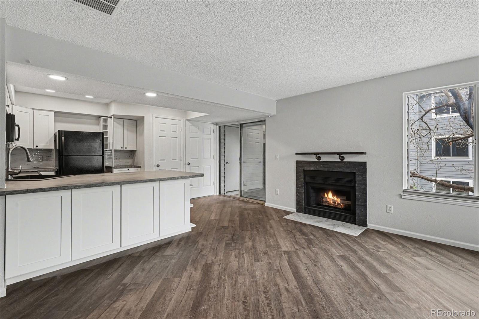 8500 E Jefferson Avenue 12E