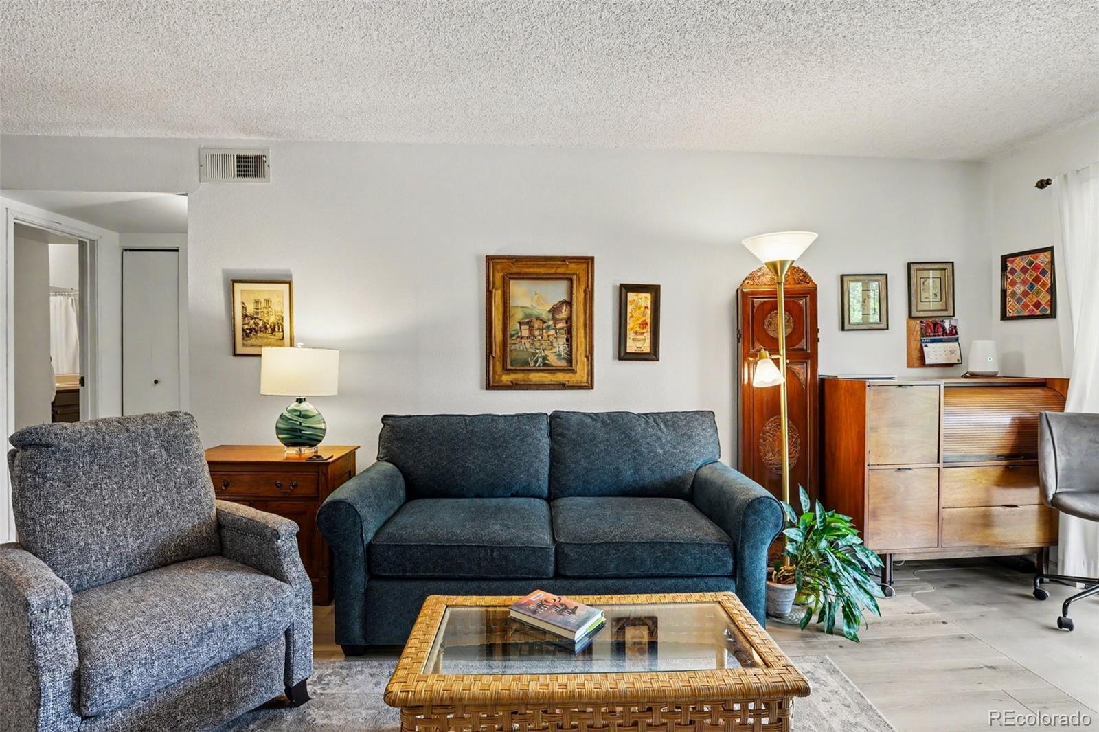 8335 Fairmount Drive 10-201