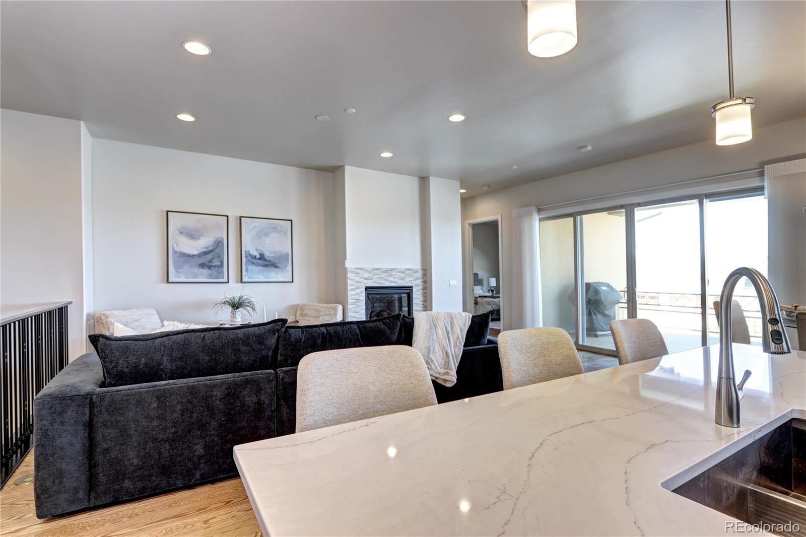 365 Casalon Place