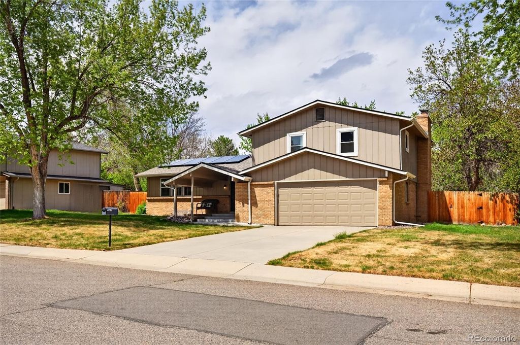 Photo of 5389 W Hinsdale Avenue, Littleton, CO 80128 (MLS # 3276245)