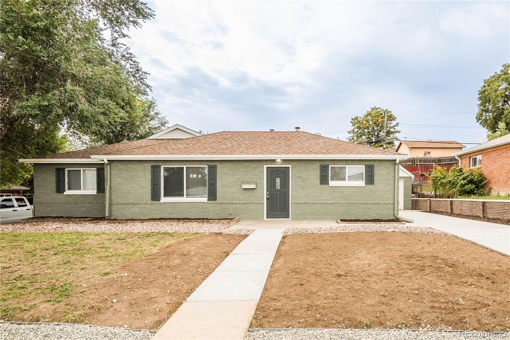 Photo of 1490 Oak Place, Thornton, CO 80229 (MLS # 9892624)