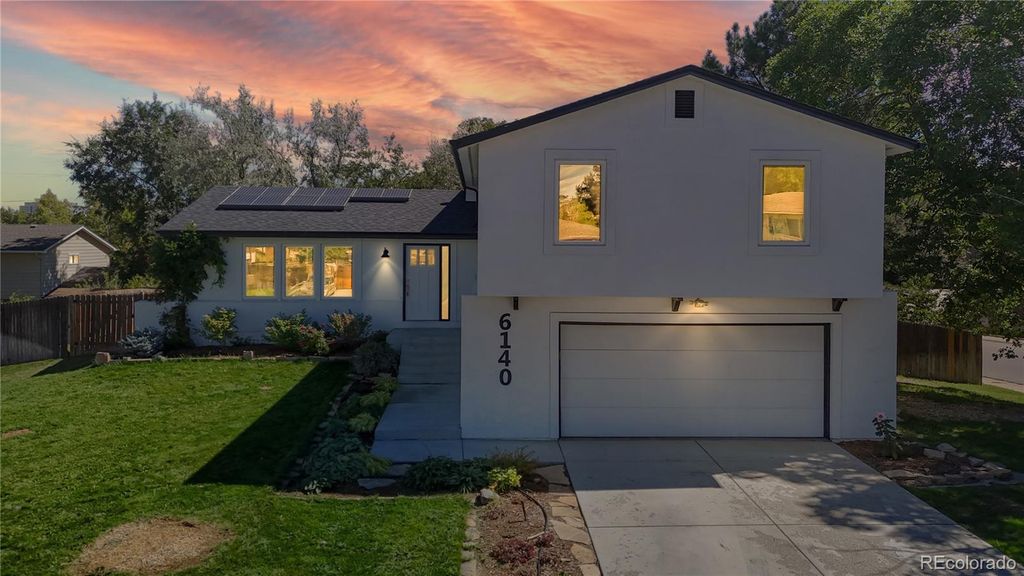Photo of 6140 S Monaco Way, Centennial, CO 80111 (MLS # 5224620)