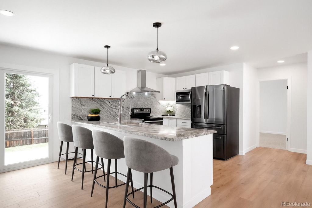 Photo of 558 S Field Court, Lakewood, CO 80226 (MLS # 8516376)