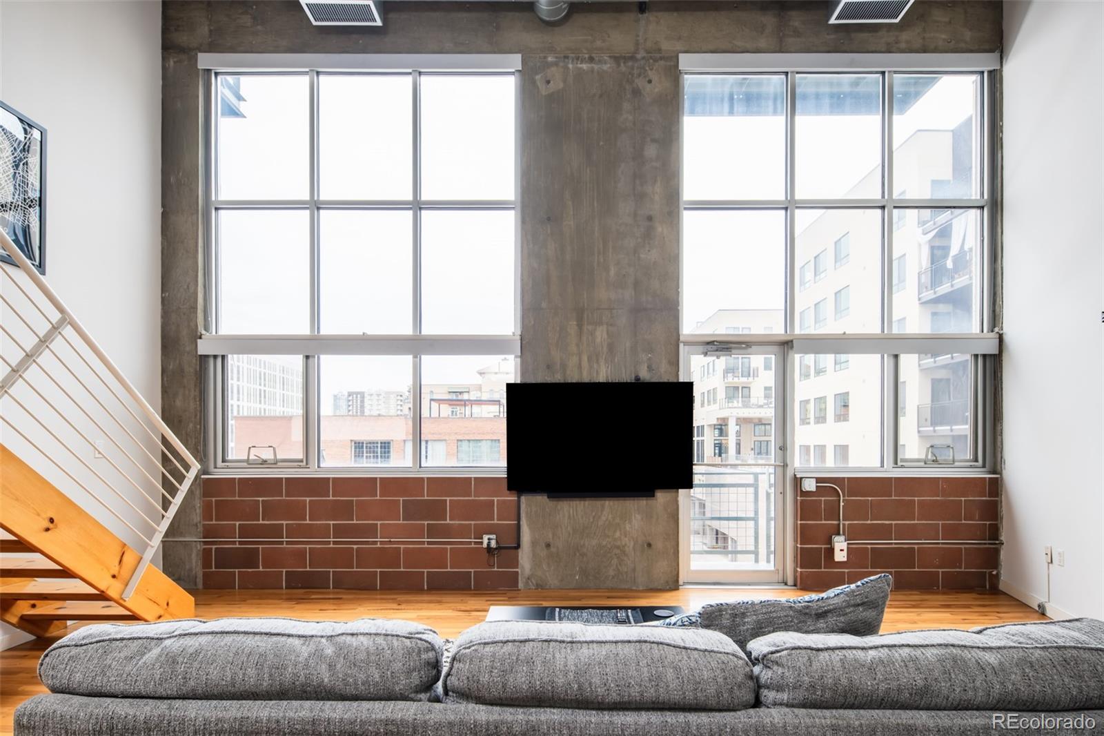 1050 Cherokee Street 305