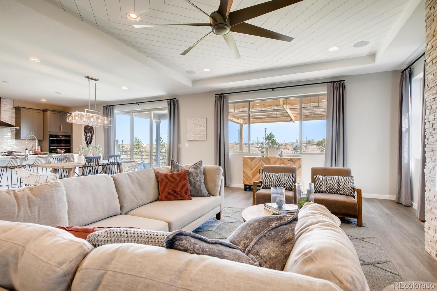 13728 Daffodil Point