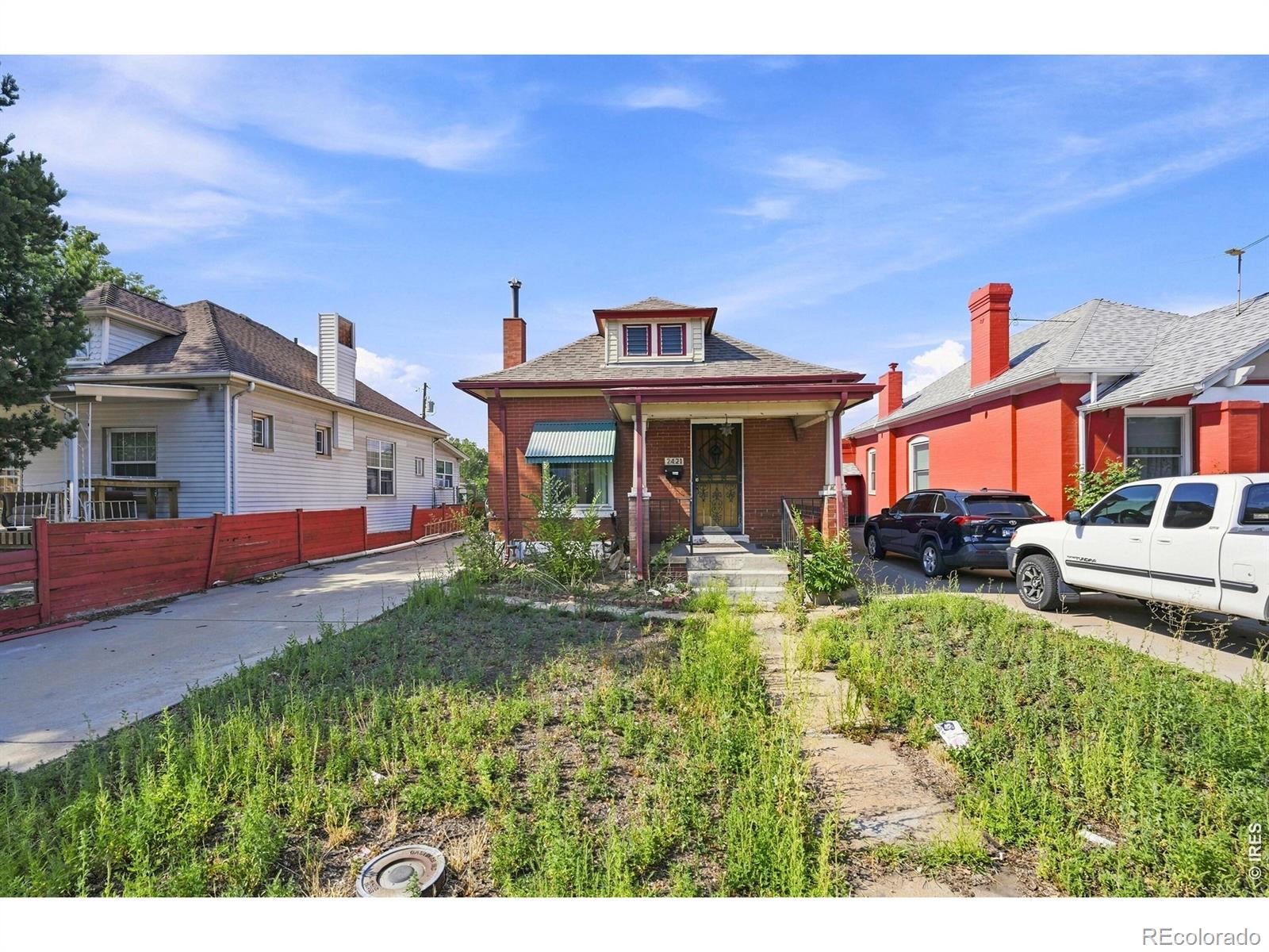 2421 W 38th Avenue