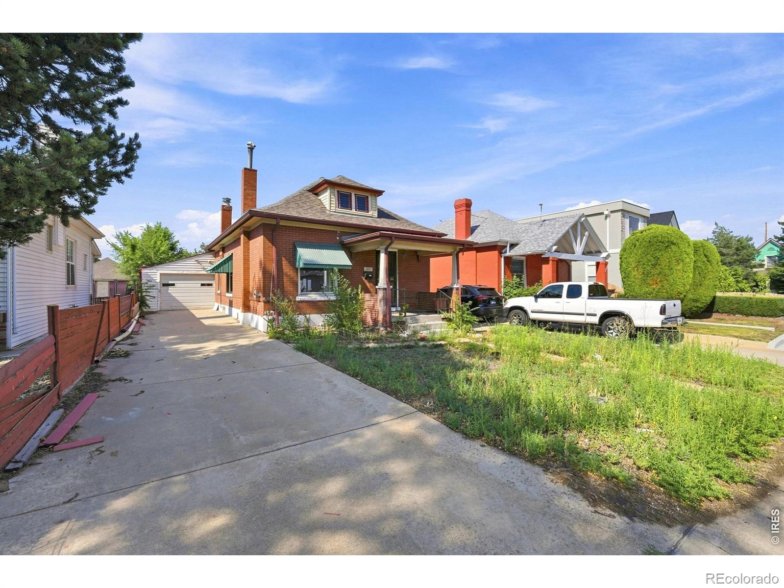 2421 W 38th Avenue