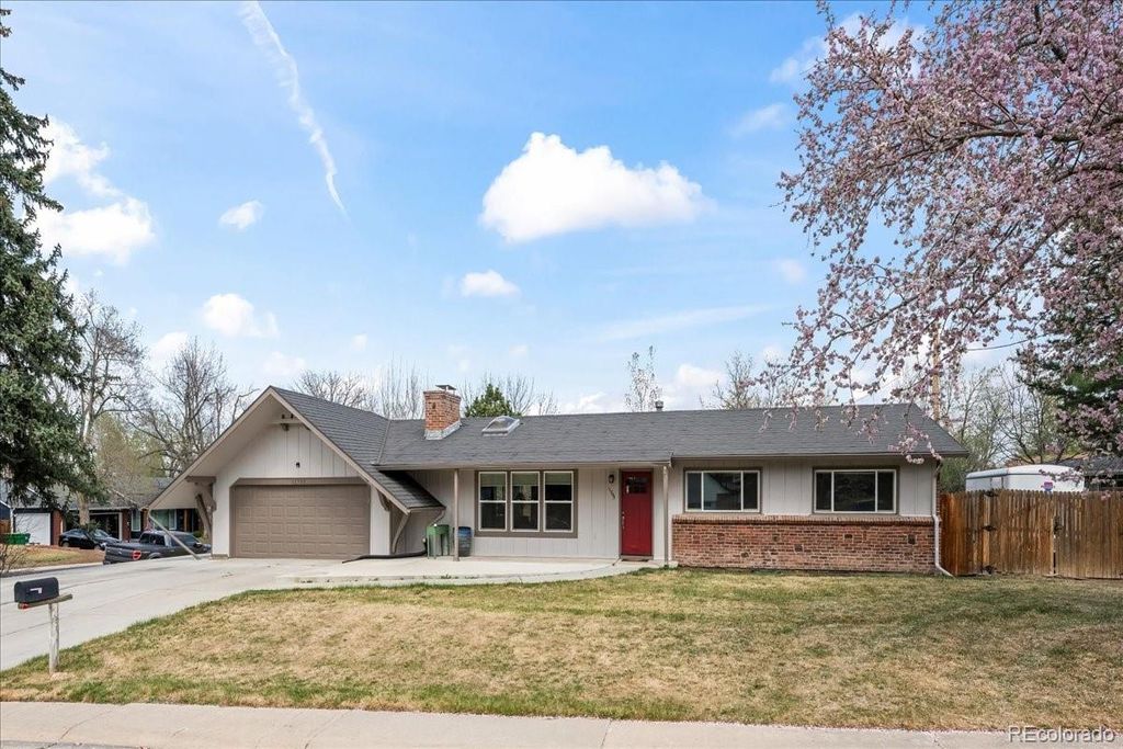 Photo of 11793 W 28th Avenue, Lakewood, CO 80215 (MLS # 3741884)