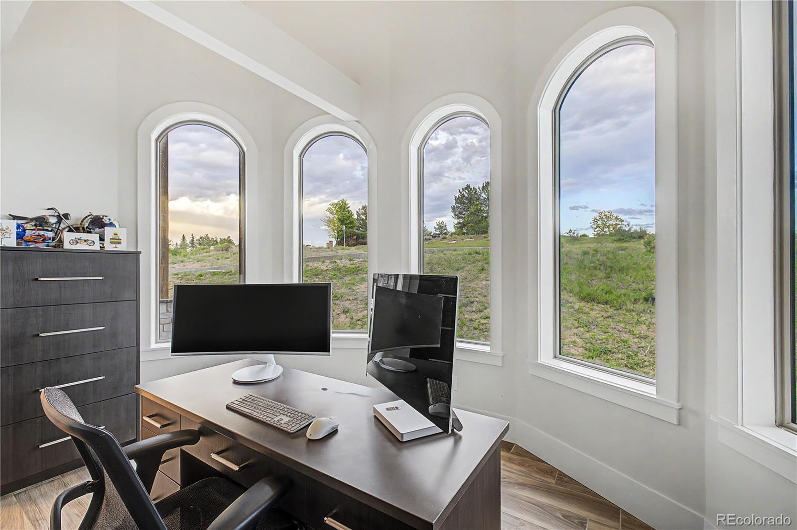 5828 Aspen Leaf Drive