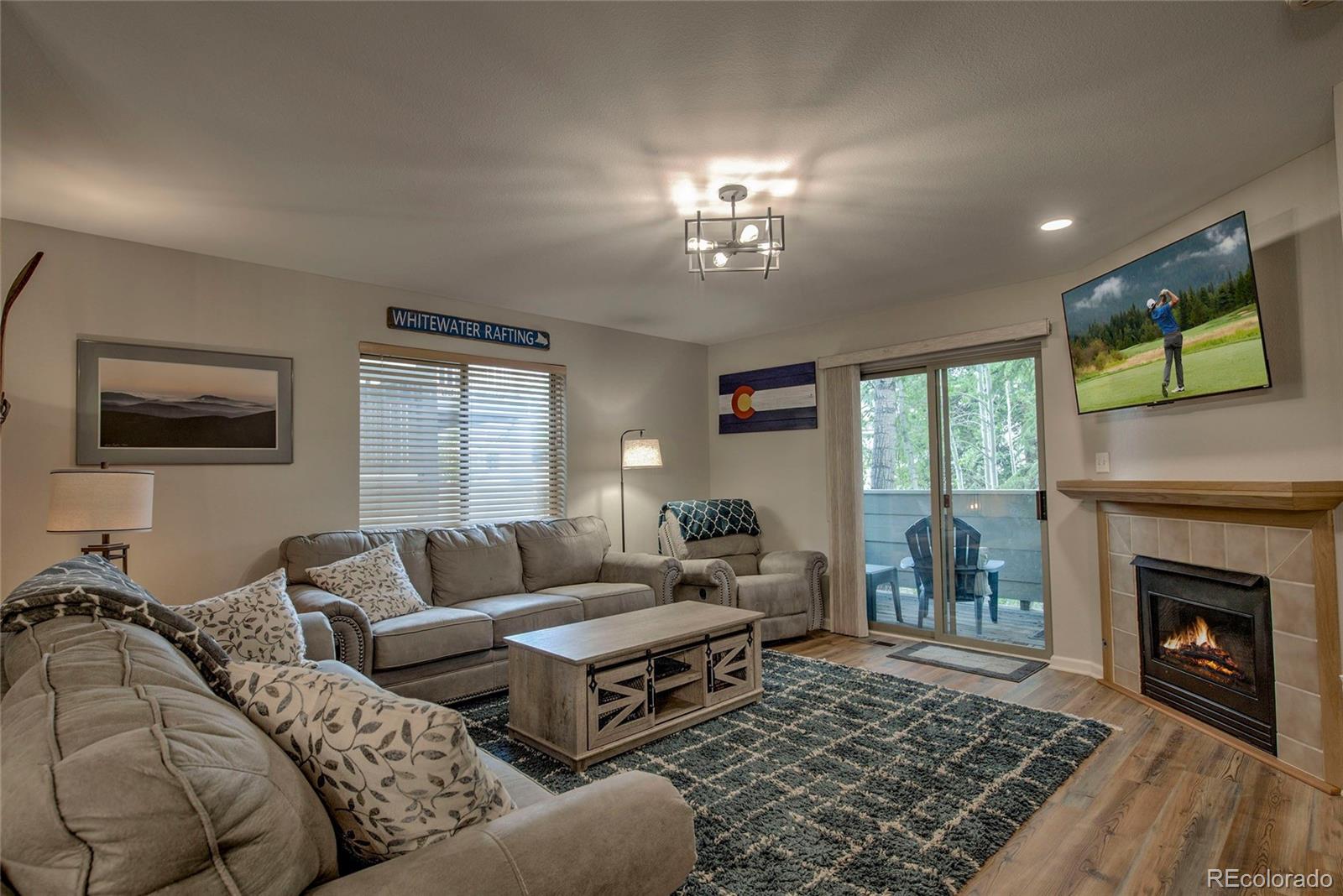 1509 Point Drive 9-103