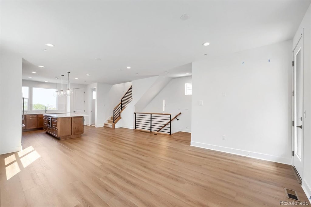 Photo of 10991 E Geddes Place, Centennial, CO 80112 (MLS # 3892836)