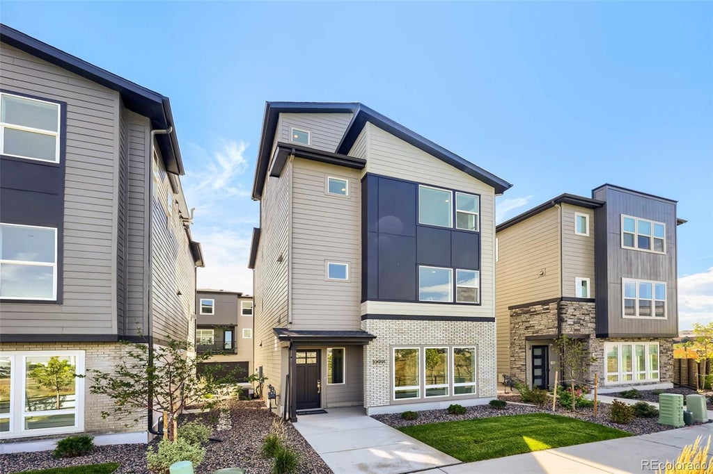 Photo of 10991 E Geddes Place, Centennial, CO 80112 (MLS # 3892836)