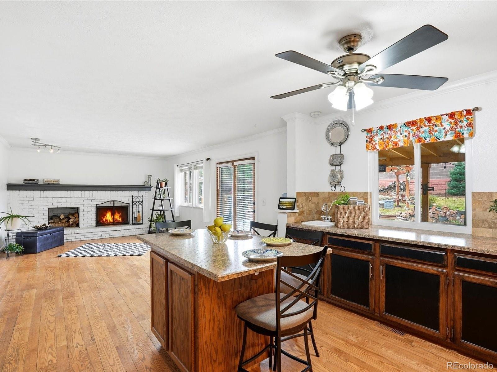 3838 E Phillips Circle