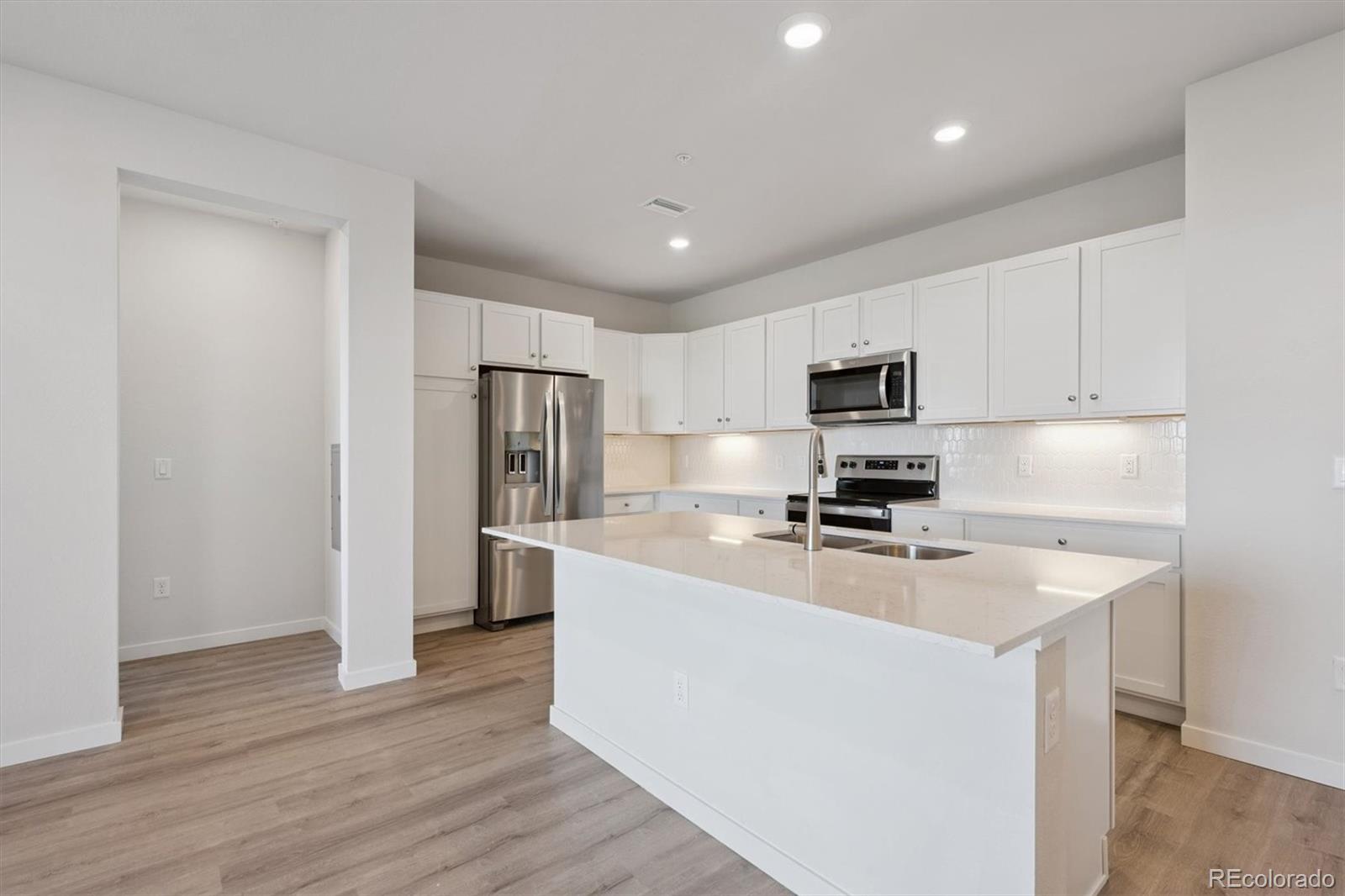 485 Interlocken Boulevard 204