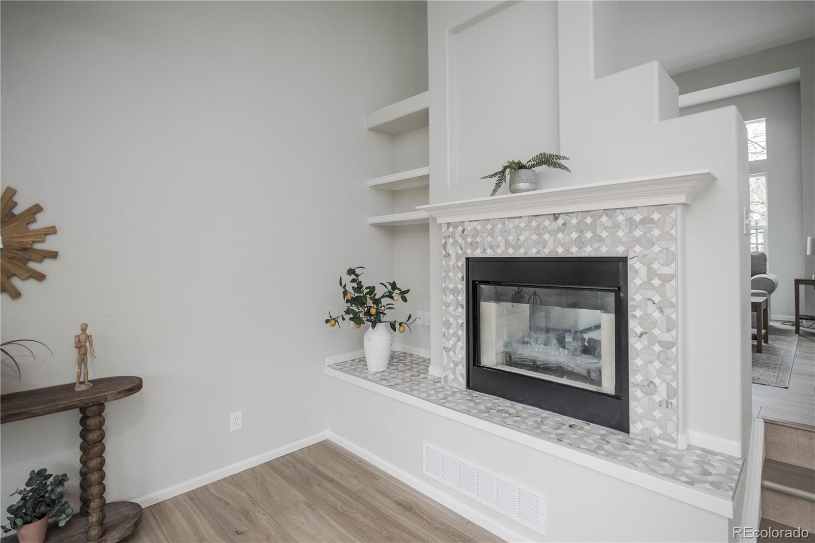 329 Lodgewood Lane