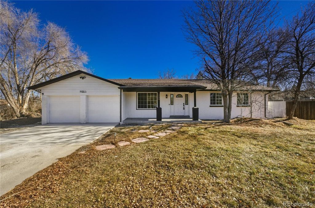 Photo of 1080 S Garrison Street, Lakewood, CO 80226 (MLS # 5978201)