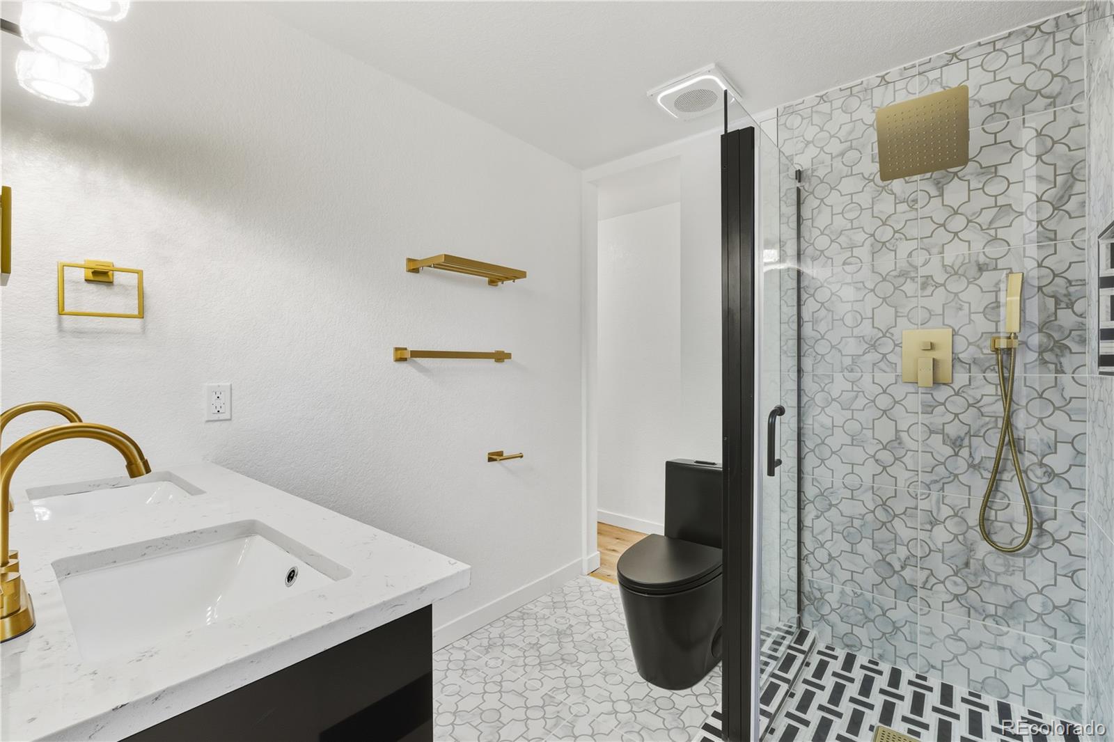 1080 S Garrison Street